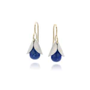 Midsummer Night`s Dream oorbellen zilver met goud en lapis, Nicoline van Boven