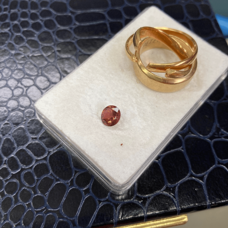 Rouwjuwelen, asjuwelen & herinneringssieraden op maat