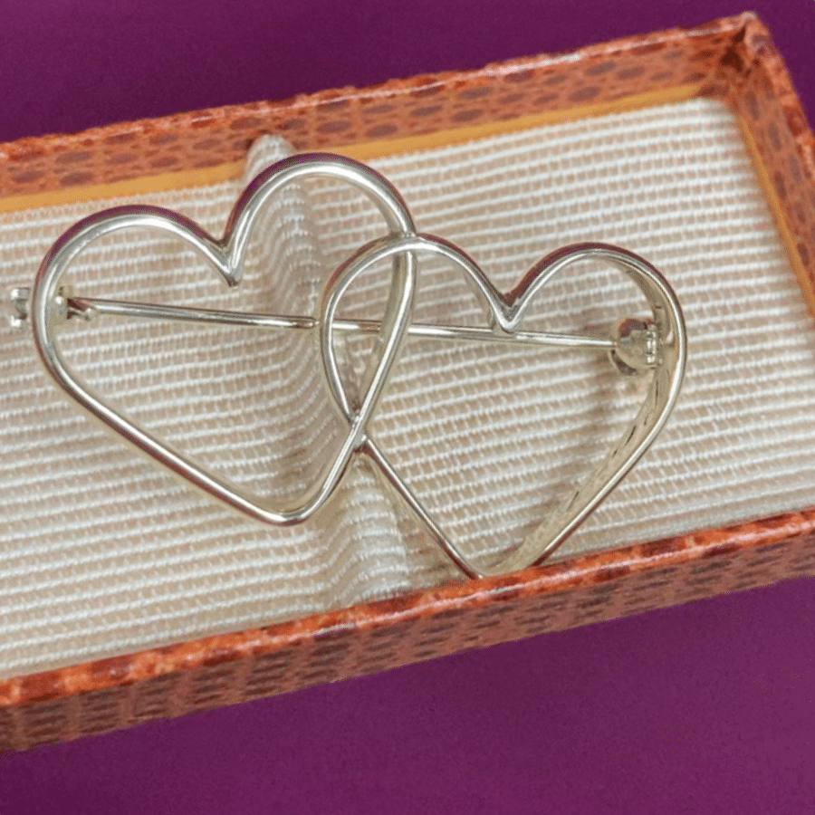 Rouwjuwelen, asjuwelen & herinneringssieraden op maat - goudsmidatelier van Nicoline van Boven in Kapelle, Zeeland